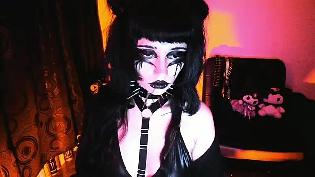 Yueeclipsa online show from 02-15-26, 04:13