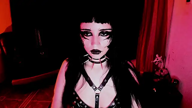 Yueeclipsa online show from 01-17-26, 04:49