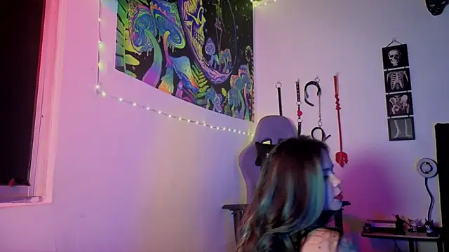 AshGraven online show from 11-29-25, 11:05