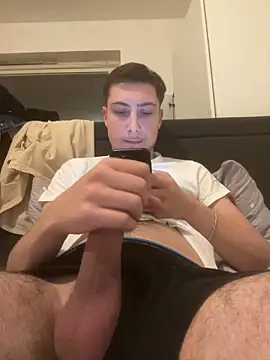 Snapshot of zoranmachtdichfrisch chatting on 10-24-25, 01:15 zoranmachtdichfrisch online show from 10-24-25, 01:15