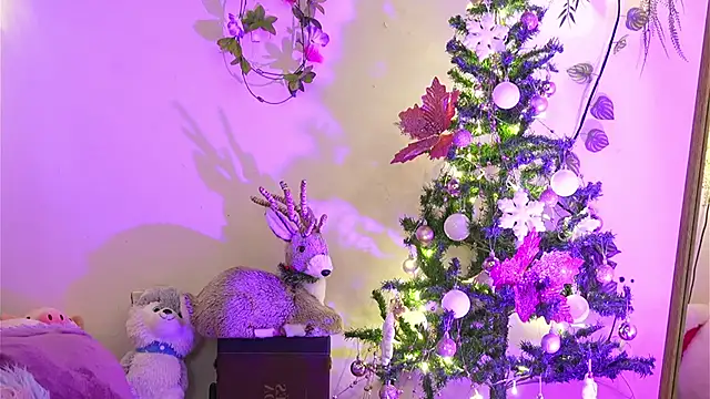 ISA NIXON online show from 12-14-25, 10:37