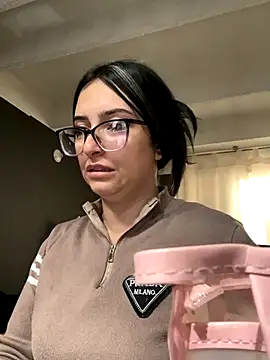 Kloe Novoa online show from 11-21-25, 12:37