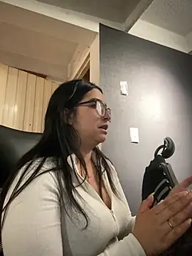 Kloe Novoa online show from 01-17-26, 01:26