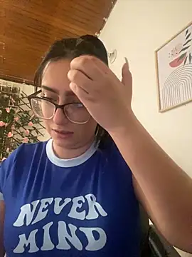 Kloe Novoa online show from 10-31-25, 01:52