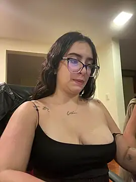 Kloe Novoa online show from 03-30-26, 12:06