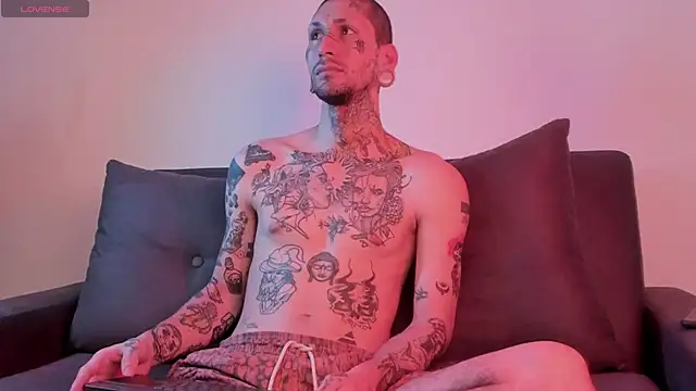 TokyoHatsumoto online show from 10-27-25, 01:01