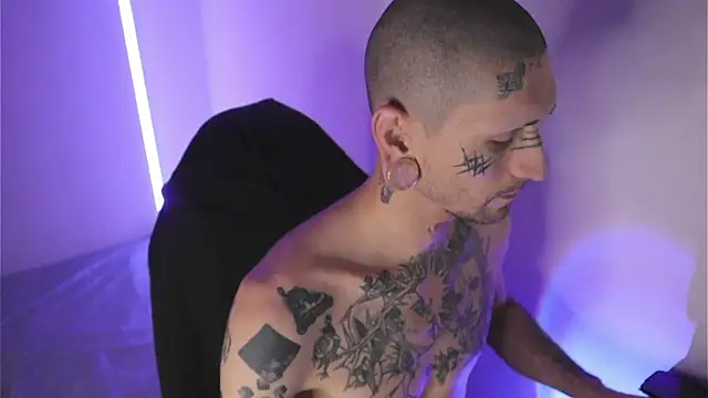 TokyoHatsumoto online show from 02-02-26, 11:04