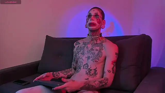 TokyoHatsumoto online show from 10-31-25, 06:15