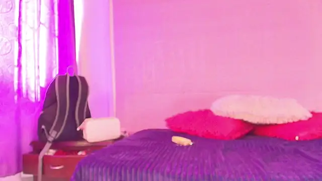 Skinny Nasty Dirty online show from 10-24-25, 02:05
