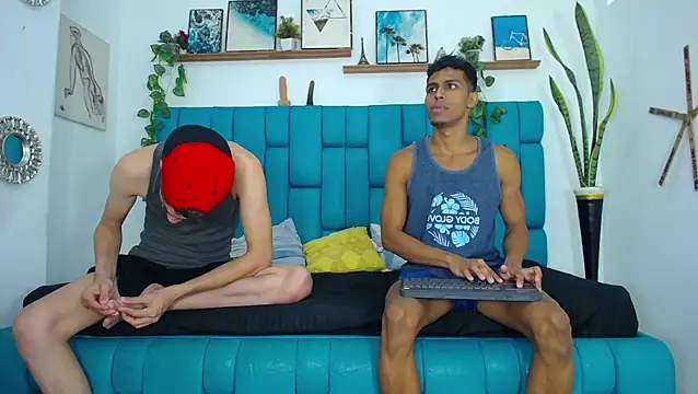 Hot Boys Latinos X online show from 11-10-25, 10:15