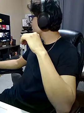 Ais B10 online show from 02-17-26, 03:15