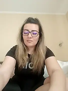 Snapshot of Gabrielaalialiali chatting on 01-17-26, 10:41 Gabrielaalialiali online show from 01-17-26, 10:41