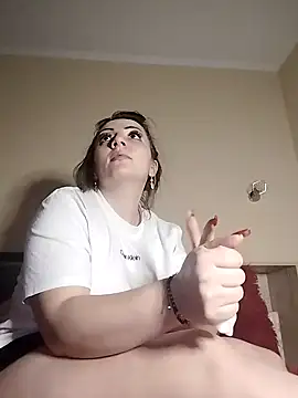 Snapshot of Gabrielaalialiali chatting on 02-15-26, 09:14 Gabrielaalialiali online show from 02-15-26, 09:14