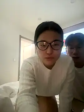 Snapshot of ccccmmm2025 chatting on 10-24-25, 04:17 ccccmmm2025 online show from 10-24-25, 04:17