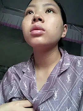 Milk xx online show from 11-02-25, 07:13