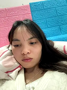 Snapshot of Tina_x chatting on 12-18-25, 01:55 Tina x online show from 12-18-25, 01:55