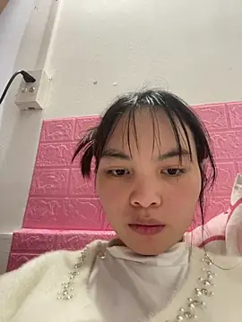 Snapshot of Tina_x chatting on 12-14-25, 07:36 Tina x online show from 12-14-25, 07:36