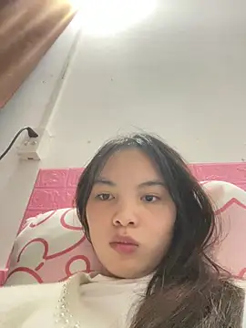 Snapshot of Tina_x chatting on 12-14-25, 11:10 Tina x online show from 12-14-25, 11:10