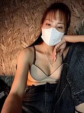 Snapshot of ezabel- chatting on 02-13-26, 05:57 ezabel- online show from 02-13-26, 05:57