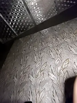 Snapshot of ezabel- chatting on 02-15-26, 01:21 ezabel- online show from 02-15-26, 01:21