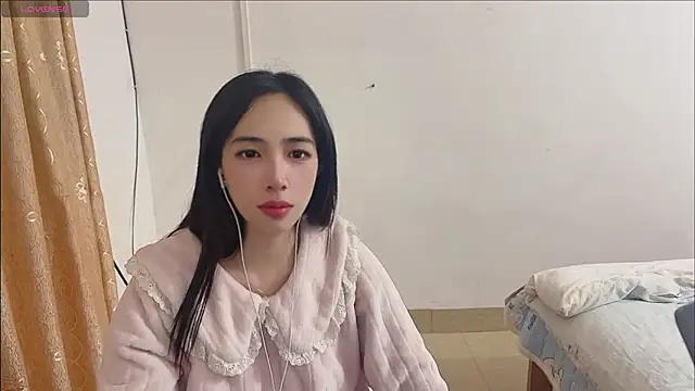 by-Hannah online show from 11-09-25, 08:35