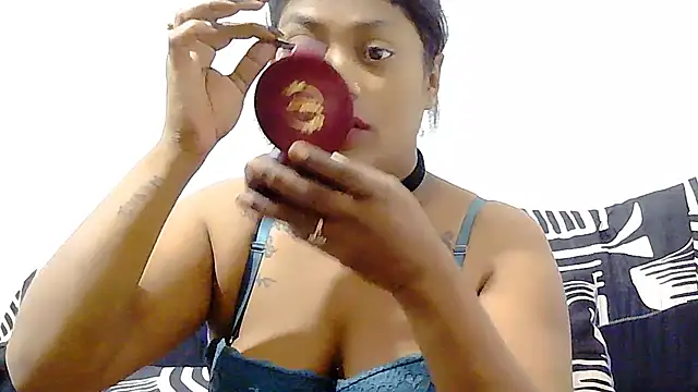 DOVE85 online show from 11-27-25, 04:40