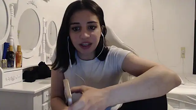 bellefleurrr online show from 04-15-26, 07:29