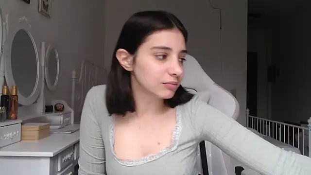 bellefleurrr online show from 04-04-26, 02:01