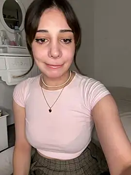 Snapshot of bellefleurrr chatting on 07-20-26, 11:56 bellefleurrr online show from 07-20-26, 11:56