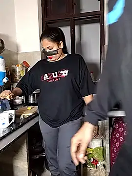 Heena-143 online show from 01-08-26, 03:18