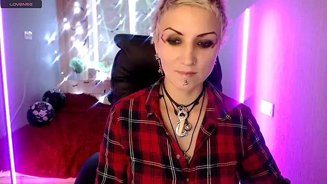 Sweet-n-Strong online show from 11-06-25, 08:18