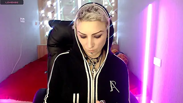 Sweet-n-Strong online show from 11-20-25, 12:39