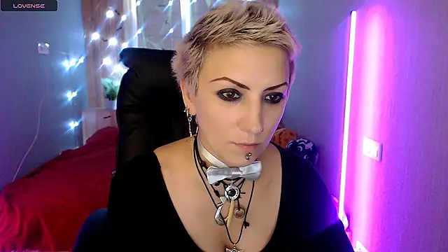 Sweet-n-Strong online show from 11-15-25, 08:18