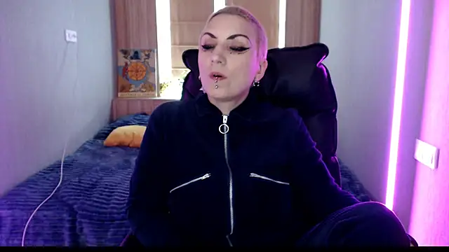Snapshot of Sweet-n-Strong chatting on 05-12-26, 11:16 Sweet-n-Strong online show from 05-12-26, 11:16