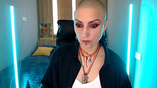 Sweet-n-Strong online show from 03-25-26, 11:42