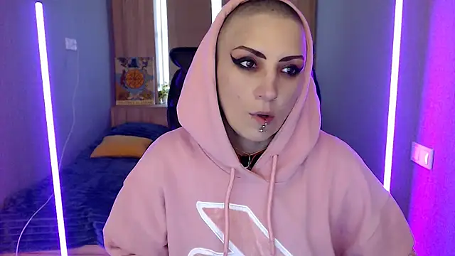 Sweet-n-Strong online show from 04-13-26, 05:11