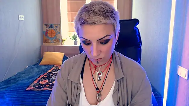 Snapshot of Sweet-n-Strong chatting on 06-24-26, 10:58 Sweet-n-Strong online show from 06-24-26, 10:58