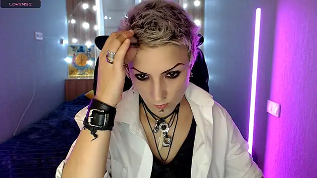 Sweet-n-Strong online show from 11-24-25, 07:30