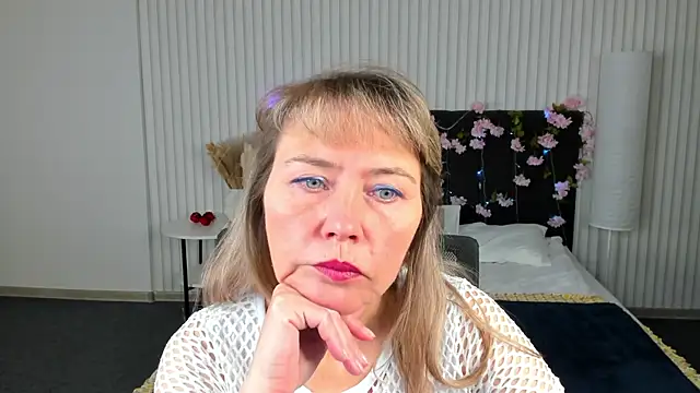 Snapshot of Carla_Vogue chatting on 11-04-25, 03:10 Carla Vogue online show from 11-04-25, 03:10