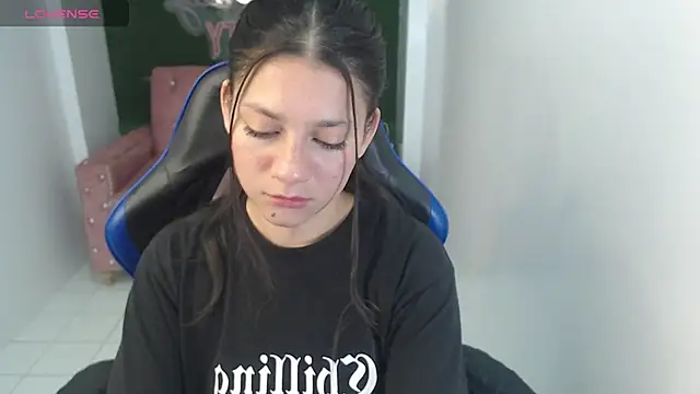 velvetvixen t online show from 11-13-25, 07:18