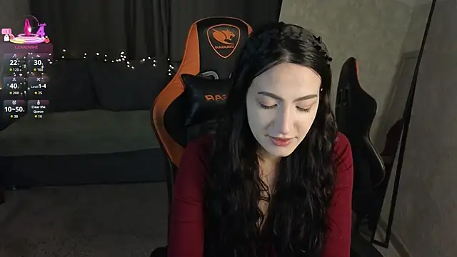 Mulan Lo online show from 12-17-25, 06:13