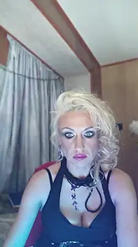 Snapshot of LilaniLoverx chatting on 05-26-26, 12:42 LilaniLoverx online show from 05-26-26, 12:42