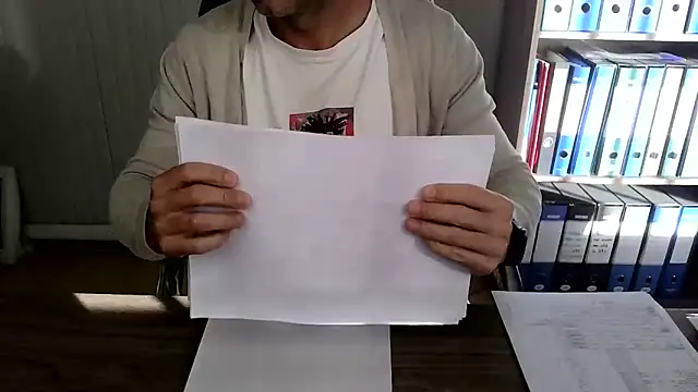 Evasionee online show from 11-14-25, 07:56