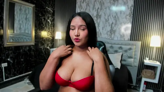 Snapshot of WhitneySweet chatting on 01-17-26, 10:52 WhitneySweet online show from 01-17-26, 10:52