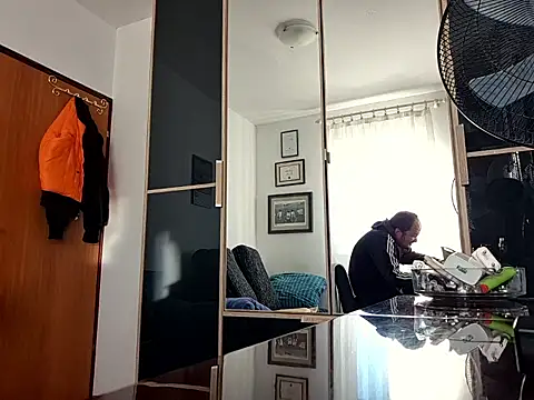 Snapshot of domymatteo69 chatting on 11-04-25, 02:10 domymatteo69 online show from 11-04-25, 02:10