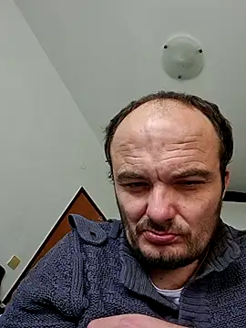 Snapshot of domymatteo69 chatting on 10-28-25, 02:49 domymatteo69 online show from 10-28-25, 02:49