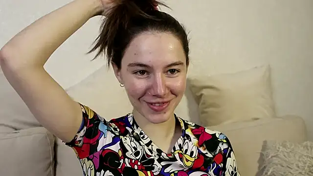 Petalwren online show from 11-10-25, 11:04