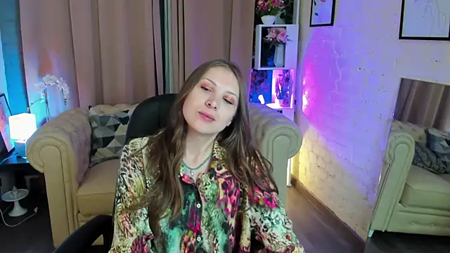 Alma Diaz online show from 10-28-25, 05:50