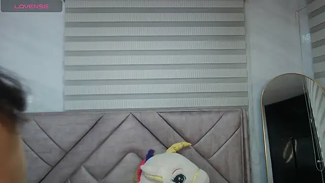 Afrodita Wild v online show from 11-14-25, 08:01