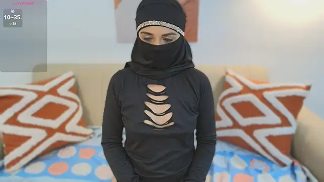 Lailaa lush online show from 10-31-25, 07:38